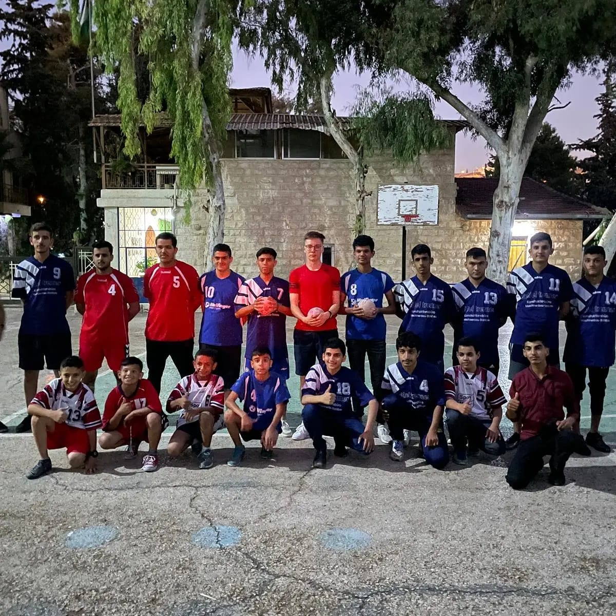 TSG Handballer unterstützen Gehörlosen Schule in Jordanien
