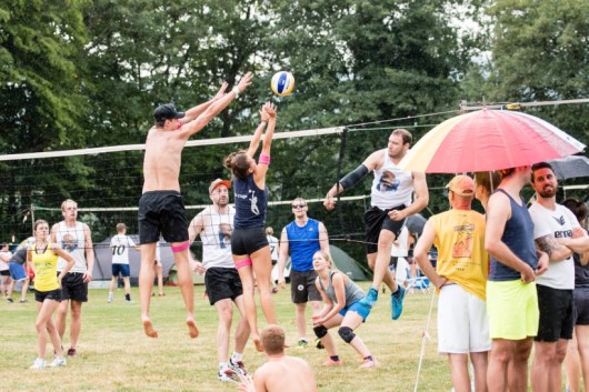 Volleyball total im Waldheim